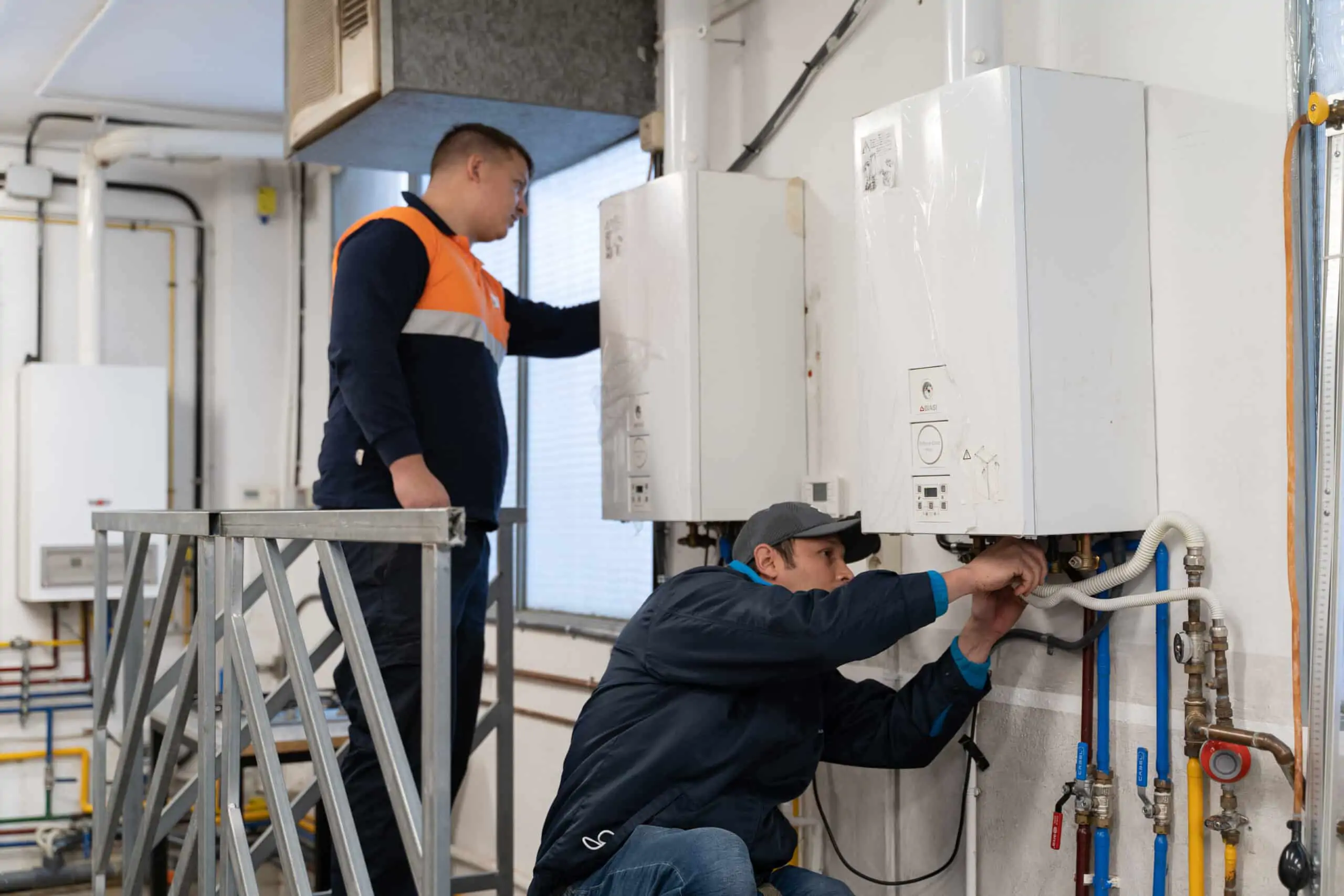 ¿Qué servicios de reparación de calderas ofrecen garantía en Barcelona? Que servicios de reparacion de calderas ofrecen garantia en Barcelona - ¿Qué servicios de reparación de calderas ofrecen garantía en Barcelona?